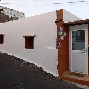 https://casa-de-maria-del-pilar.in-canary-islands.com